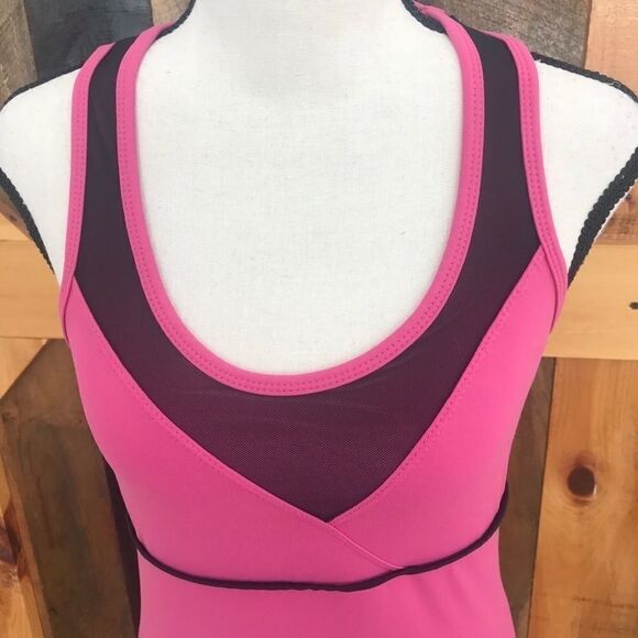 Kyodan athletic tank with black net mesh accents - Picture 2 of 5
